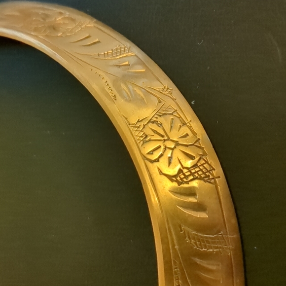 ✨Solid Brass Embossed Choker - Picture 4 of 6